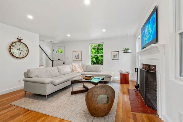 Fireplace, Interior, Living room, Pendant Lights, Recessed Lighting, Wood Texture Flooring