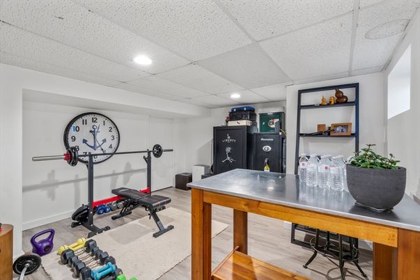 Fitness Equipment, Interior, Recessed Lighting, Wood Texture Flooring