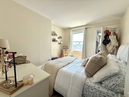 Bedroom, Interior, Water