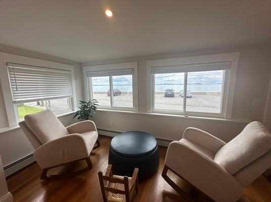 Interior, Recessed Lighting, Water, Wood Texture Flooring