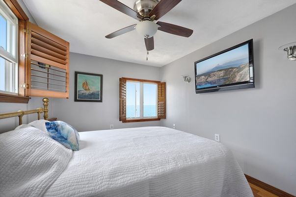 Bedroom, Interior, Water, Wood Texture Flooring