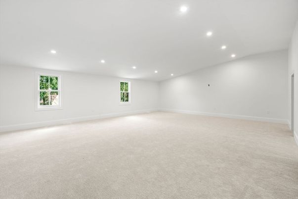 Empty room, Interior, Recessed Lighting