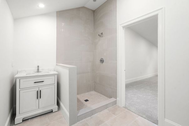 Bathroom, Interior, Recessed Lighting
