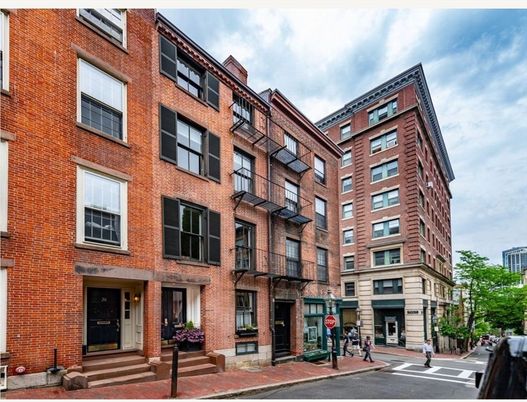 Exterior, Facade, Brick Facade, Rowhouse