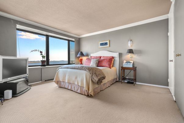 Bedroom, Interior, Water