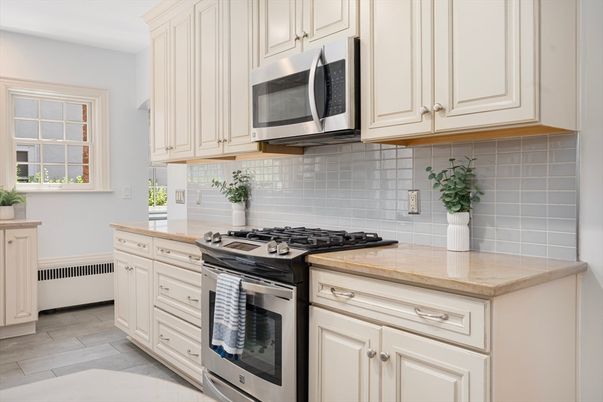 Interior, Kitchen, Stainless Steel Appliances