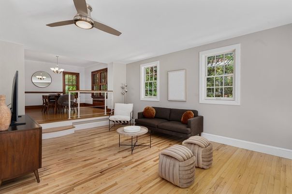 Chandelier, Dining room, Interior, Living room, Wood Texture Flooring