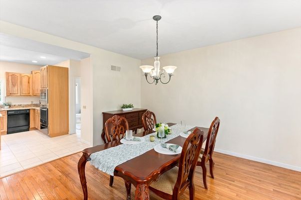 Chandelier, Dining room, Interior, Kitchen, Recessed Lighting, Wood Texture Flooring