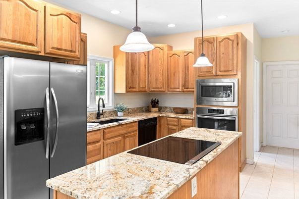 Interior, Kitchen, Pendant Lights, Recessed Lighting, Stainless Steel Appliances