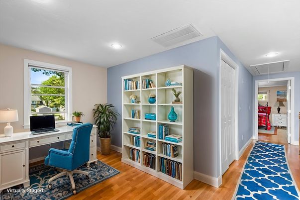 Home Office, Interior, Recessed Lighting, Wood Texture Flooring