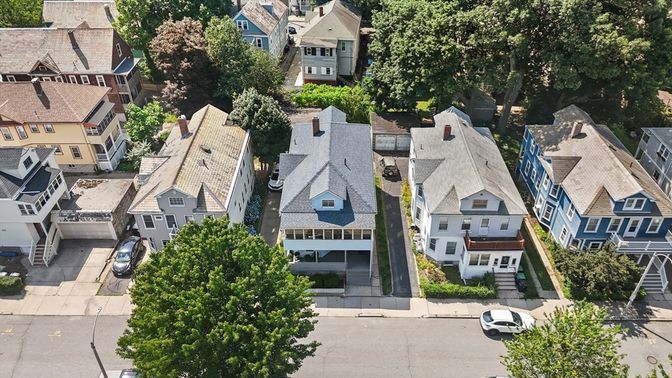 Exterior, Drone