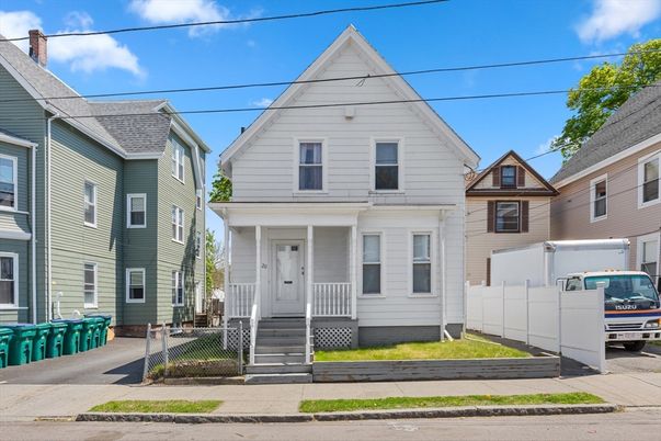 Exterior, Facade, Queen Anne Victorian