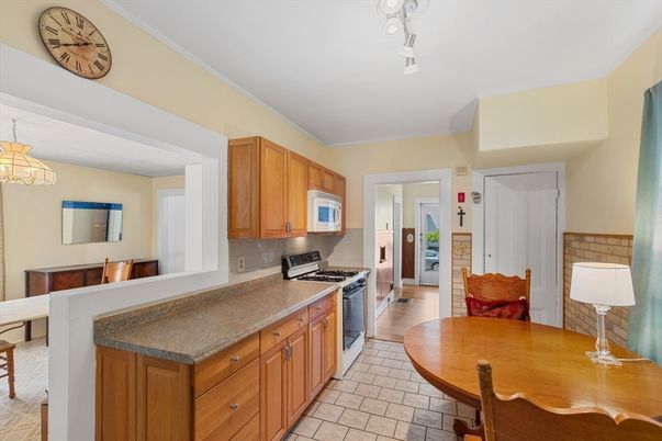 Chandelier, Interior, Kitchen, Pendant Lights