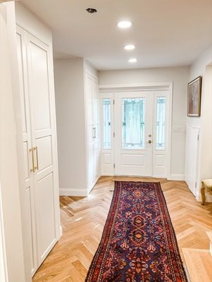 Interior, Recessed Lighting, Wood Texture Flooring