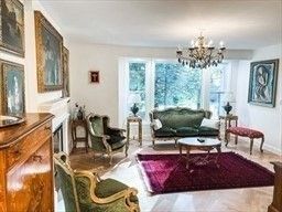 Chandelier, Interior, Living room