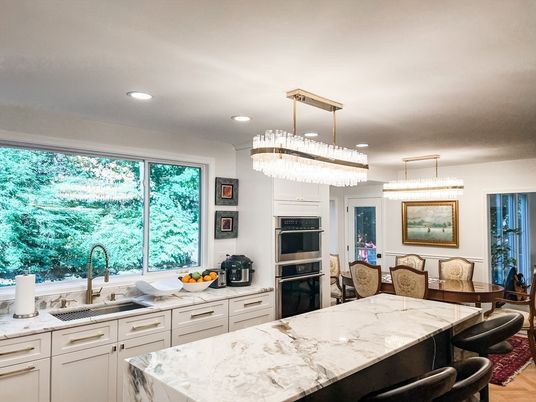 Chandelier, Dining room, Interior, Kitchen, Recessed Lighting, Wood Texture Flooring
