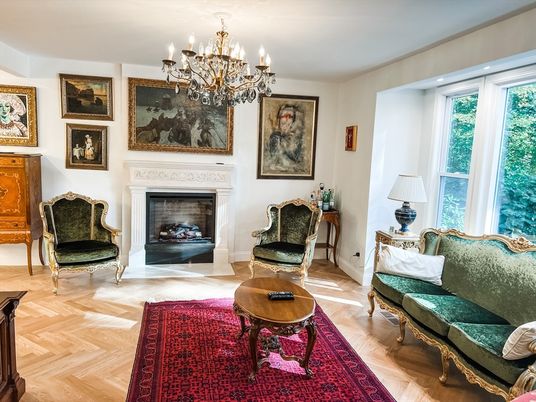 Chandelier, Fireplace, Interior, Wood Texture Flooring