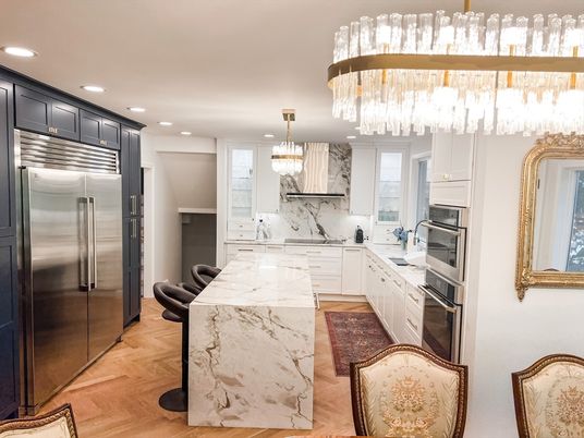 Chandelier, Interior, Kitchen, Marble Walls, Recessed Lighting, Stainless Steel Appliances, Wood Texture Flooring