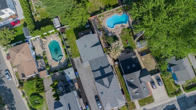 Exterior, Drone