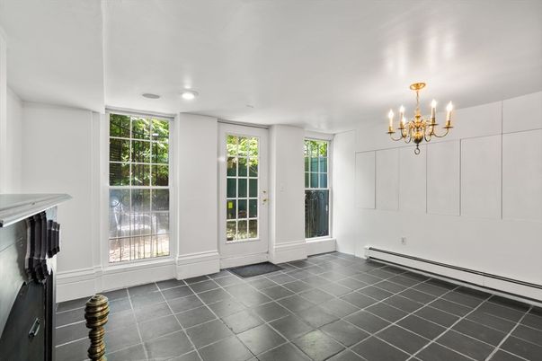 Chandelier, Empty room, Interior, Recessed Lighting