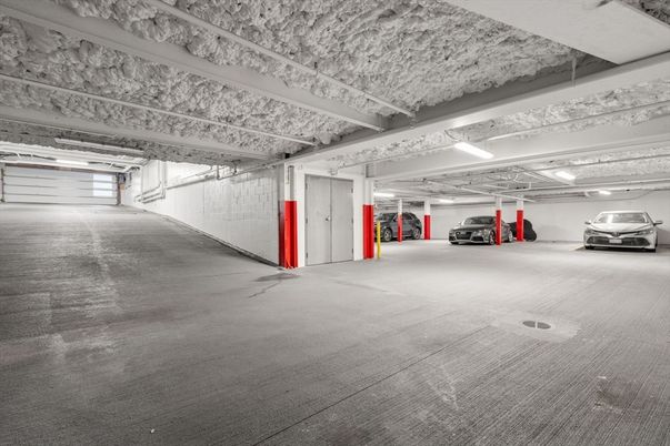 Garage, Interior
