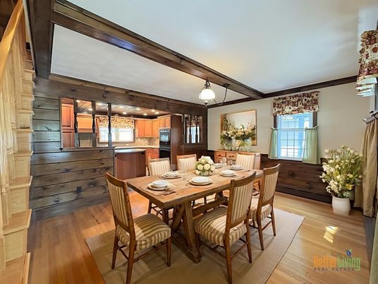 Dining room, Interior, Kitchen, Pendant Lights, Wood Texture Flooring, Wooden Walls