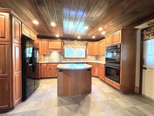 Interior, Kitchen, Recessed Lighting, Wooden Ceilings