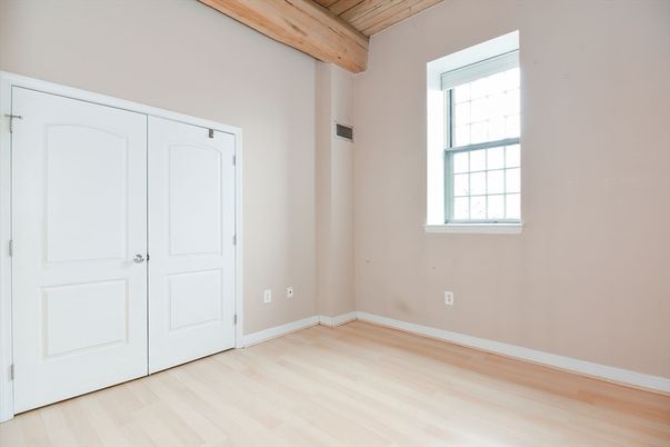 Empty room, Interior, Wooden Beams, Wooden Ceilings, Wood Texture Flooring