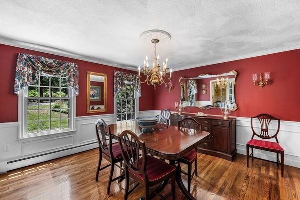 Chandelier, Dining room, Interior, Wood Texture Flooring