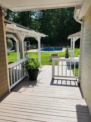 Exterior, Pool