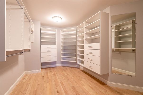 Interior, Walk-in Closets, Wood Texture Flooring