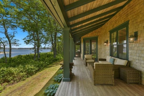 Exterior, Water