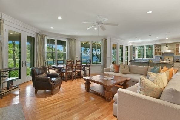 Dining room, Interior, Kitchen, Living room, Pendant Lights, Recessed Lighting, Wood Texture Flooring