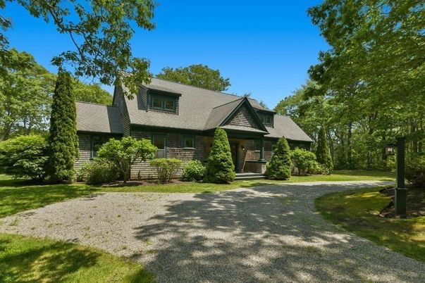 Backyard, Exterior, Facade, Brick Facade, Cape Cod