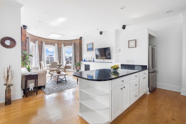 Dining room, Interior, Kitchen, Living room, Recessed Lighting, Stainless Steel Appliances, Wood Texture Flooring