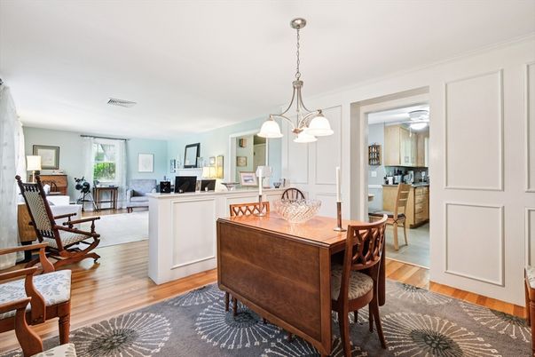 Interior, Kitchen, Living room, Pendant Lights, Wood Texture Flooring