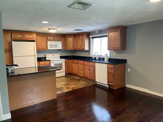Interior, Kitchen, Recessed Lighting, Wood Texture Flooring