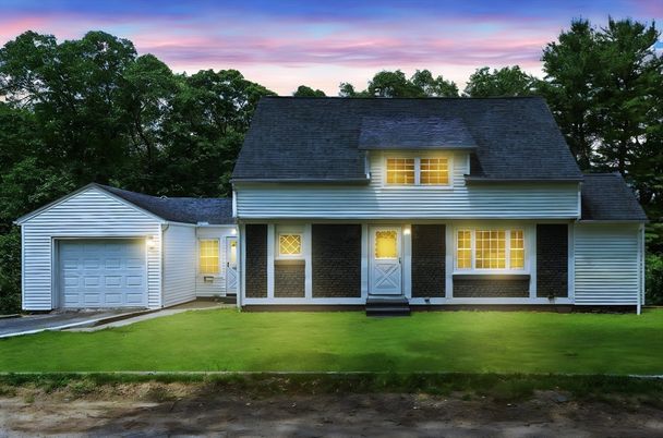 Attached, Detached Garage, Exterior, Facade, Brick Facade, Cape Cod