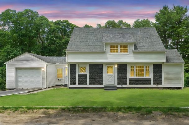 Attached, Exterior, Facade, Brick Facade, Cape Cod