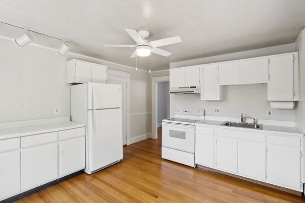 Interior, Kitchen, Wood Texture Flooring