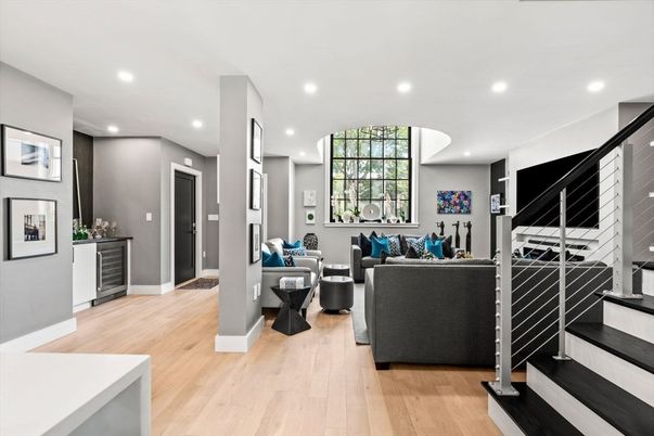 Interior, Living room, Recessed Lighting, Wood Texture Flooring