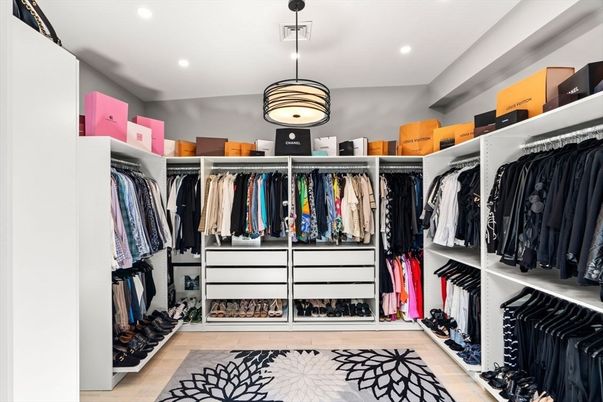 Interior, Pendant Lights, Recessed Lighting, Walk-in Closets, Wood Texture Flooring