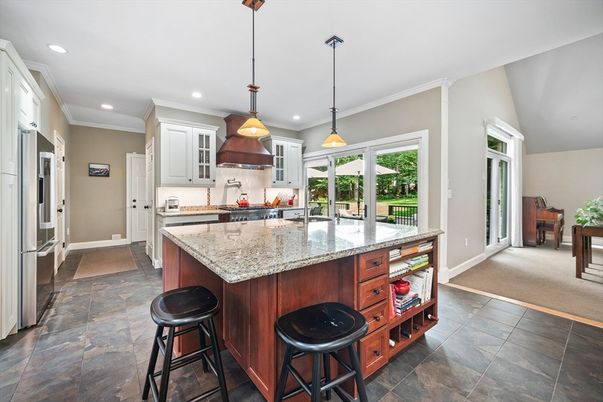 Interior, Kitchen, Pendant Lights, Recessed Lighting, Stainless Steel Appliances
