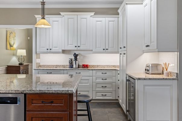 Interior, Kitchen, Pendant Lights, Stainless Steel Appliances
