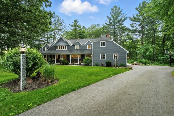 Backyard, Exterior, Facade, Farmhouse