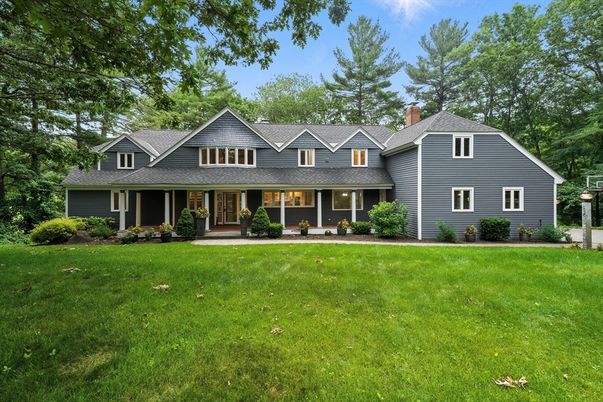 Backyard, Exterior, Facade, Farmhouse