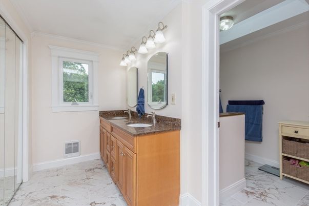 Bathroom, Dual Sink Vanities, Interior, Marble