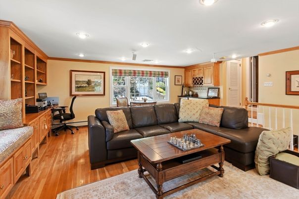 Home Office, Interior, Living room, Recessed Lighting, Wood Texture Flooring