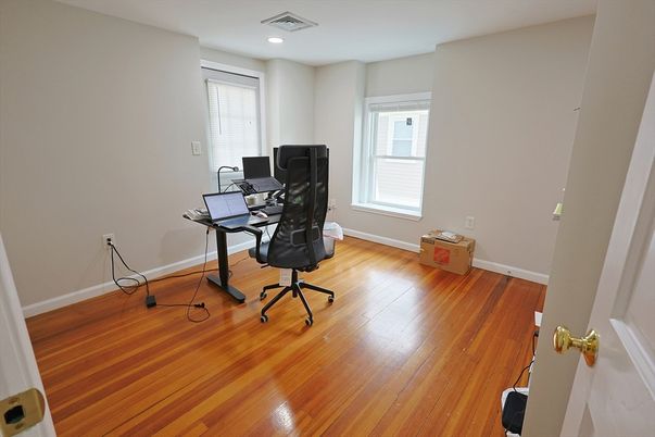 Home Office, Interior, Recessed Lighting, Wood Texture Flooring