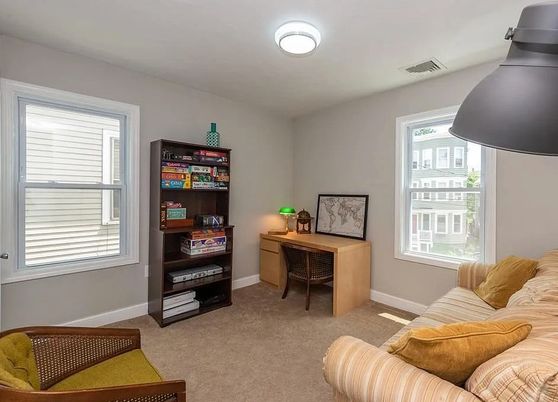 Home Office, Interior